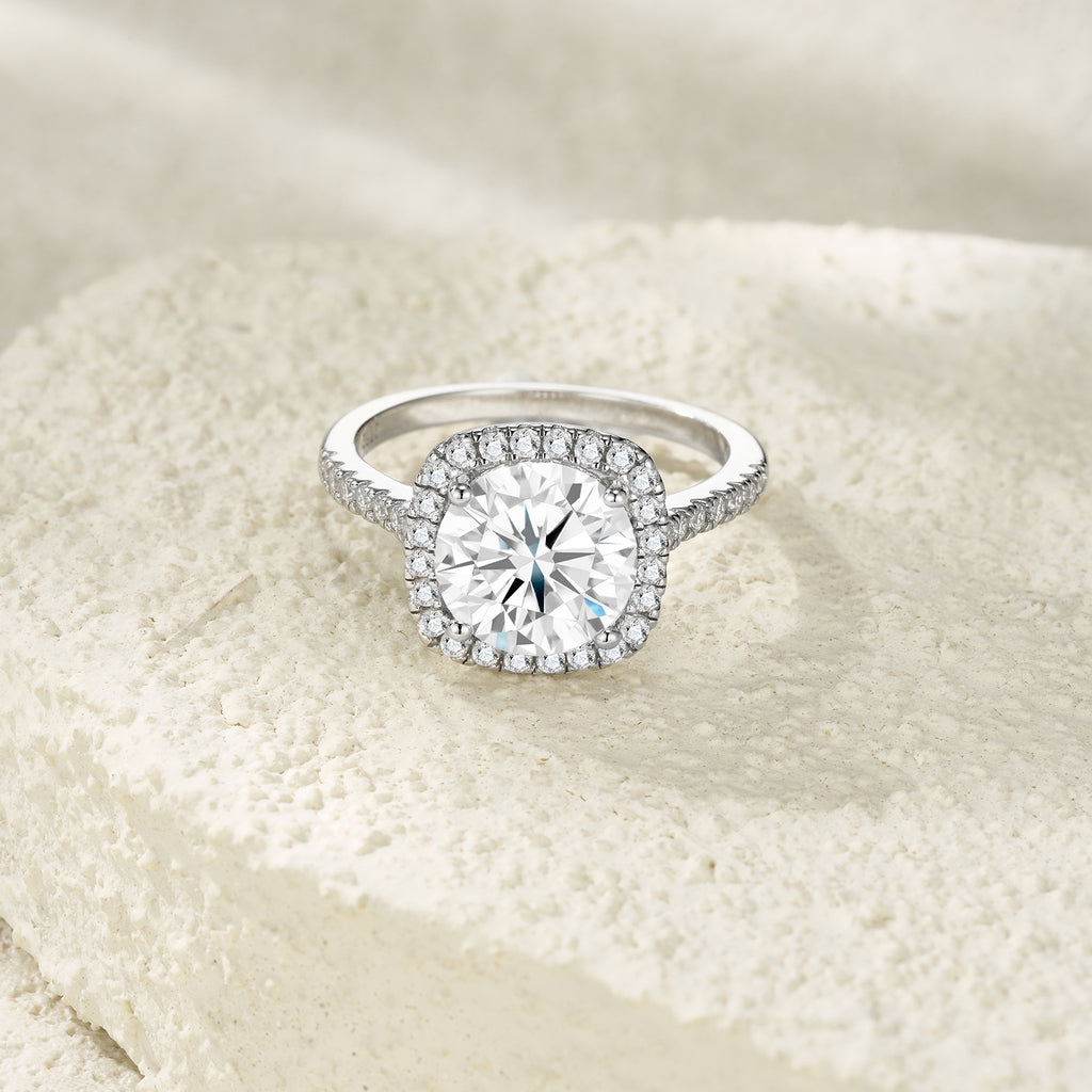 2-carat Luxury Fashion Minimalist Trend Jewelry Silver Ring Set With Top-quality Moissanite, Made Of S925 Silver With Electroplated Platinum.