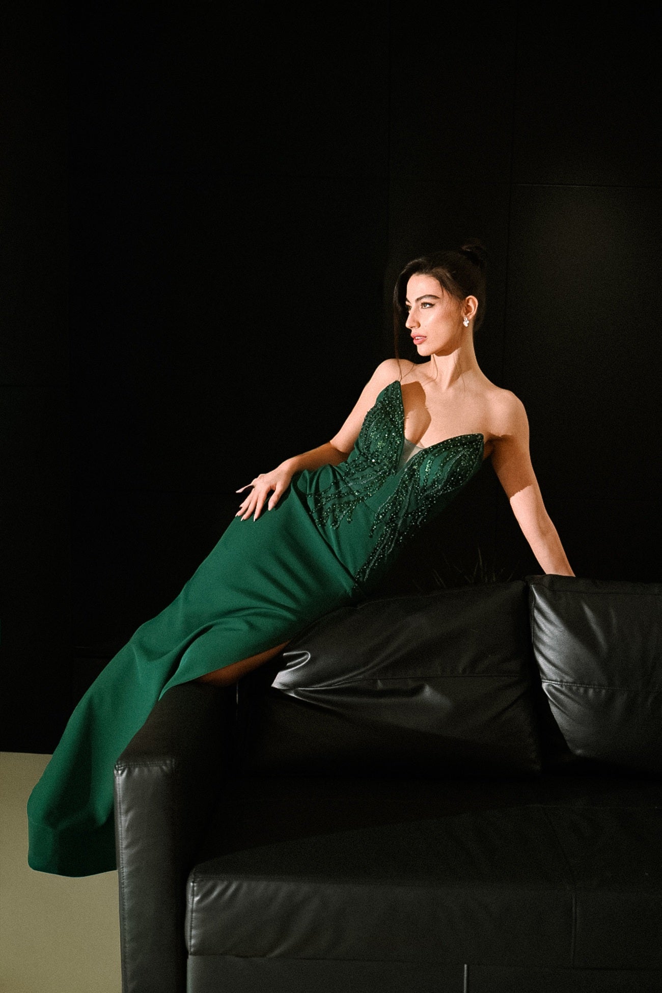 Emerald Seduction Gown — Crystal-Embellished Evening Dress