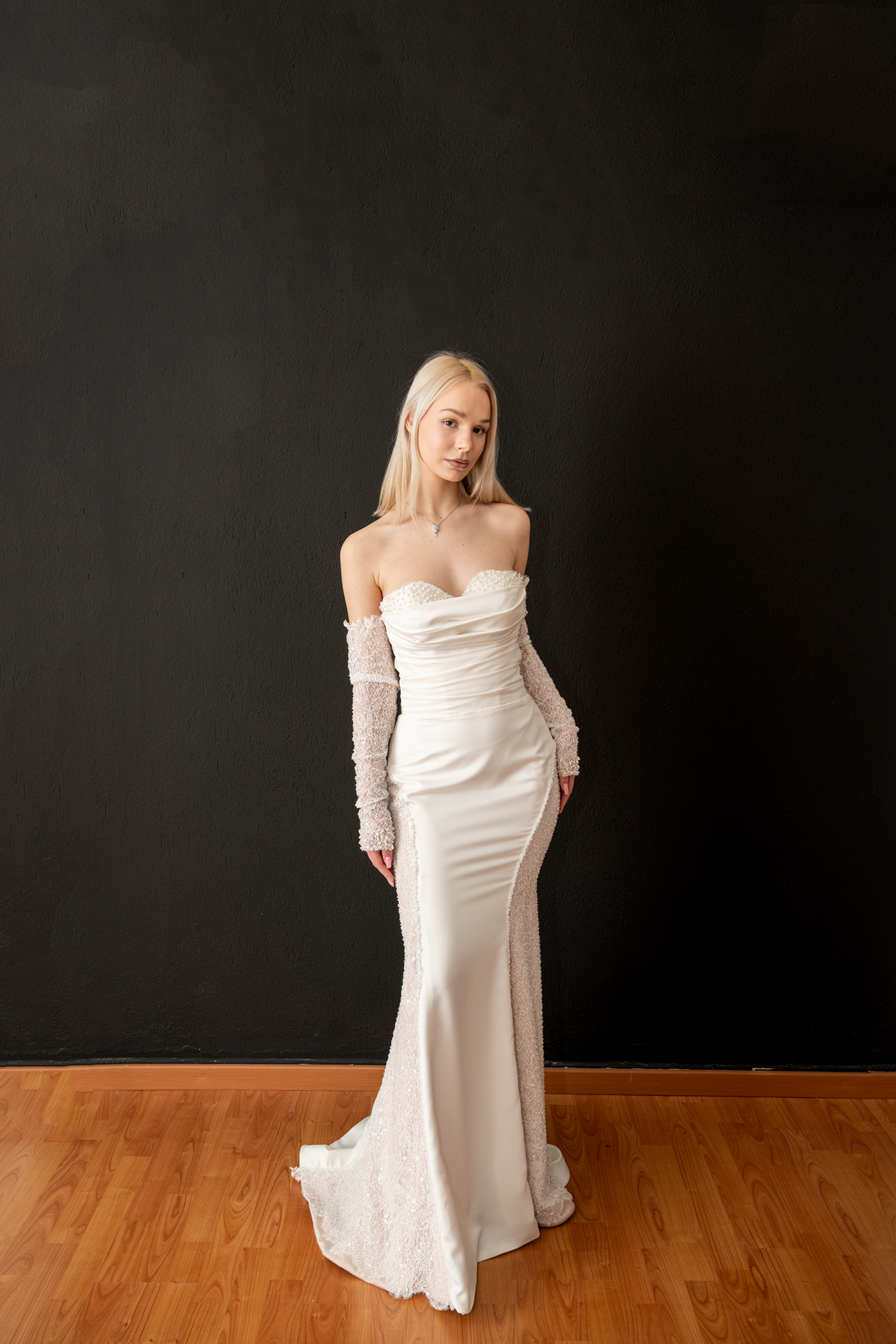IRINA – Mermaid Wedding Dress with Lace & Pearl Embroidery