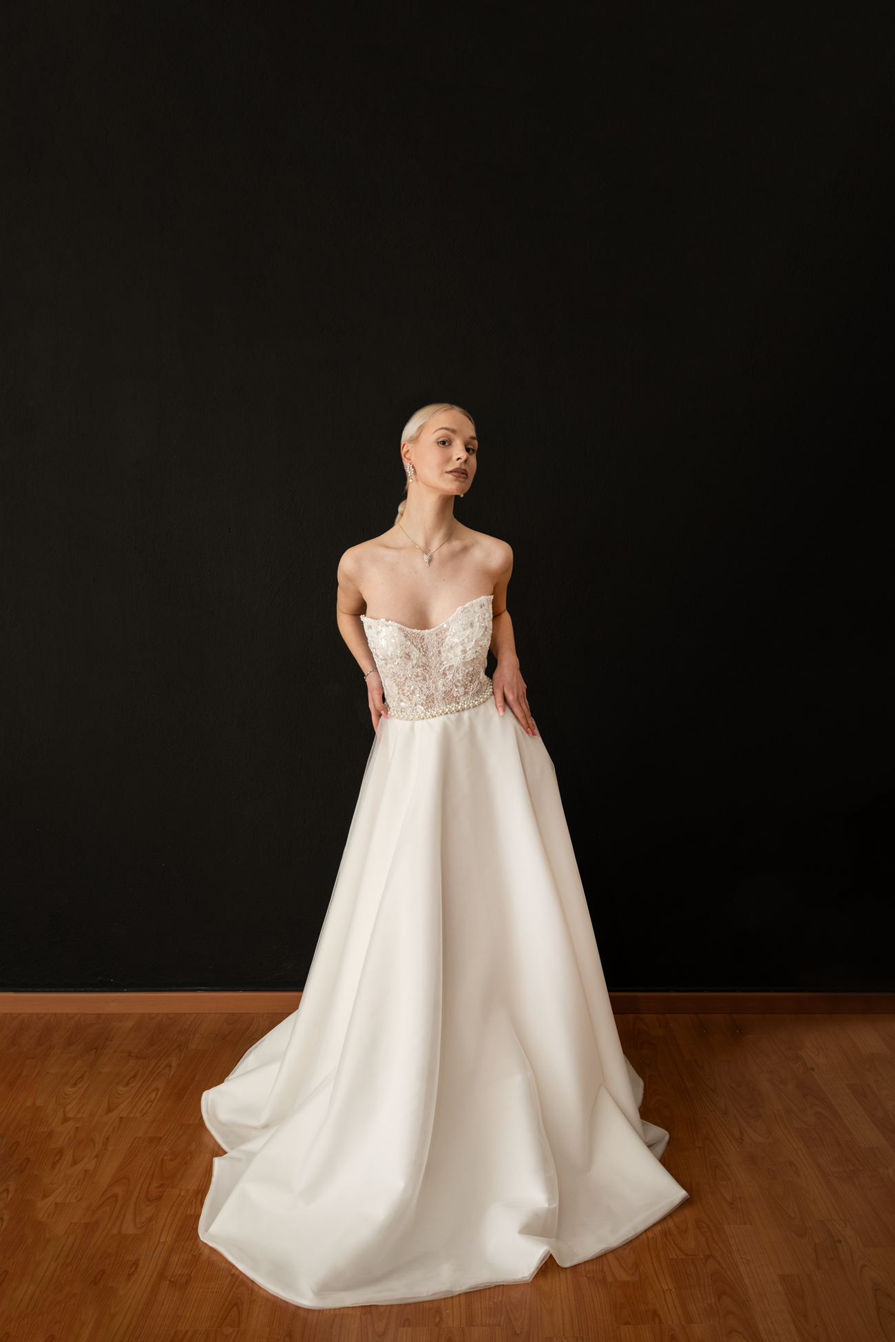 Janet – Handcrafted A-Line Lace Wedding Gown