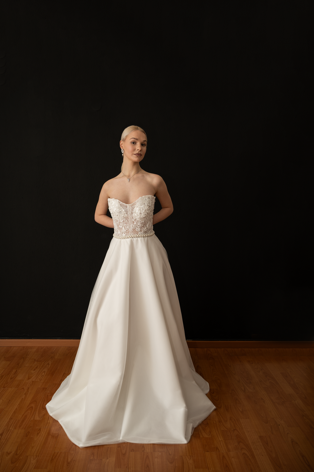 Janet – Handcrafted A-Line Lace Wedding Gown