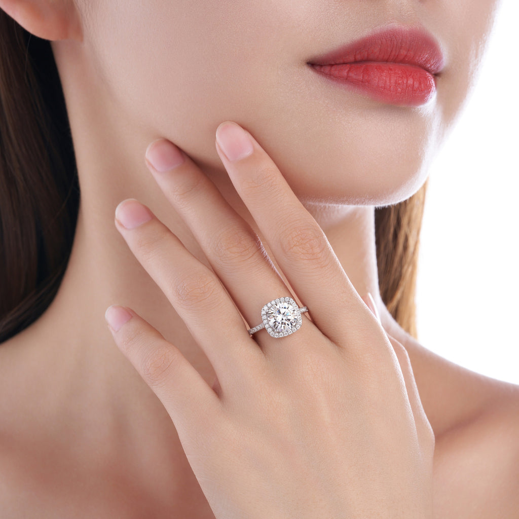 2-carat Luxury Fashion Minimalist Trend Jewelry Silver Ring Set With Top-quality Moissanite, Made Of S925 Silver With Electroplated Platinum.